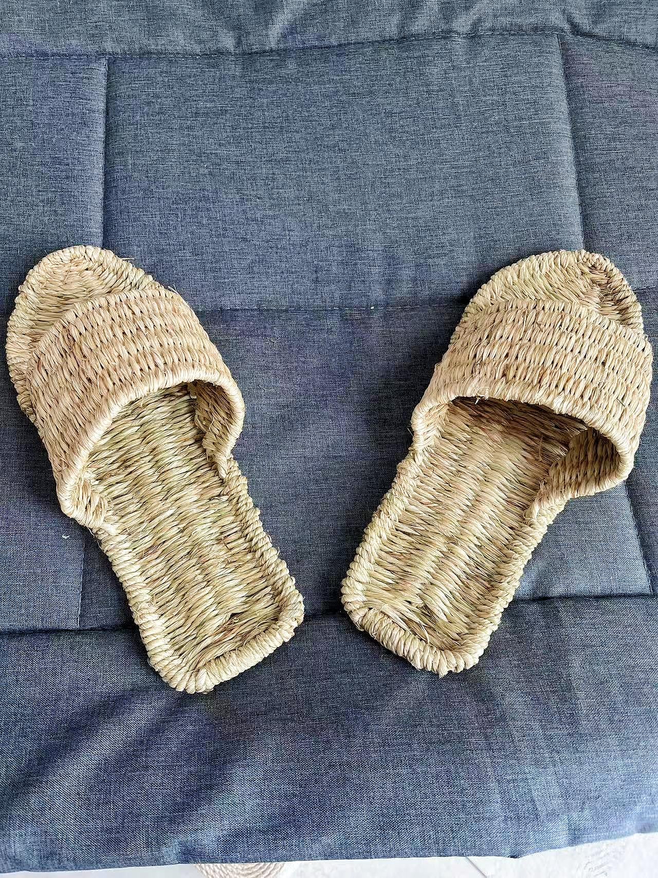Hemp & Rattan Summer Men Slippers, Handwoven Thai Straw Sandals, Eco-friendly Footwear, Unisex Open Toe Slippers, Rattan Slides, Flip Flops