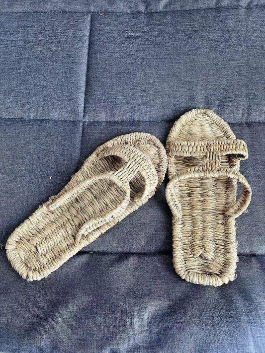 Handwoven Straw Sandals: Unisex Japanese Style Linen Slippers