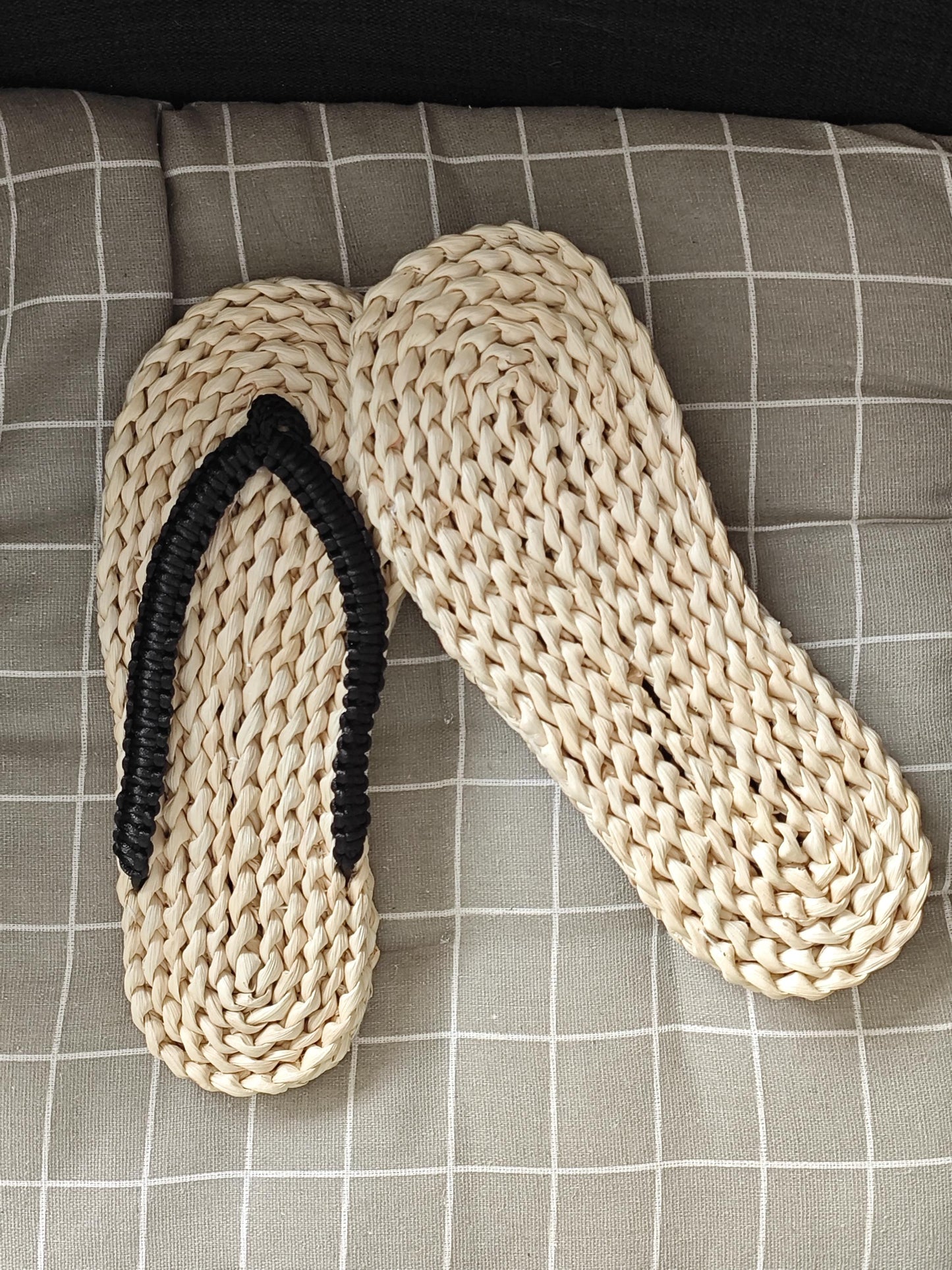Hemp & Rattan Summer Men Slippers,  Rattan Bath Room Sandals, Flip Flops Handwoven Rattan Beach Sandals, Breathable Plastic Free Sandals