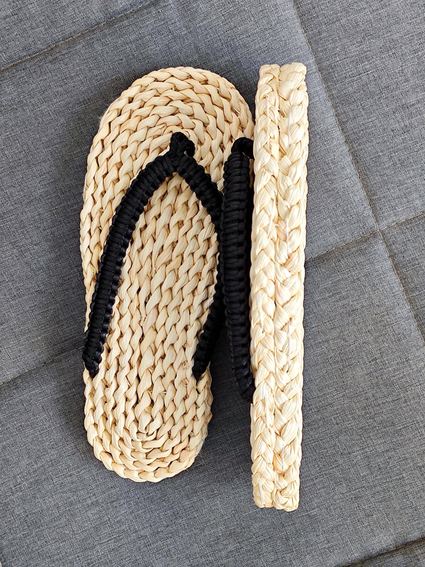Hemp & Rattan Summer Men Slippers,  Rattan Bath Room Sandals, Flip Flops Handwoven Rattan Beach Sandals, Breathable Plastic Free Sandals